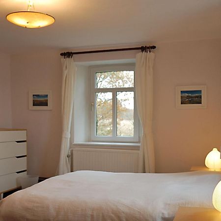 Ruhiges, Gemuetliches Ferienhaus Mit Grossem Garten เวมส์ ภายนอก รูปภาพ