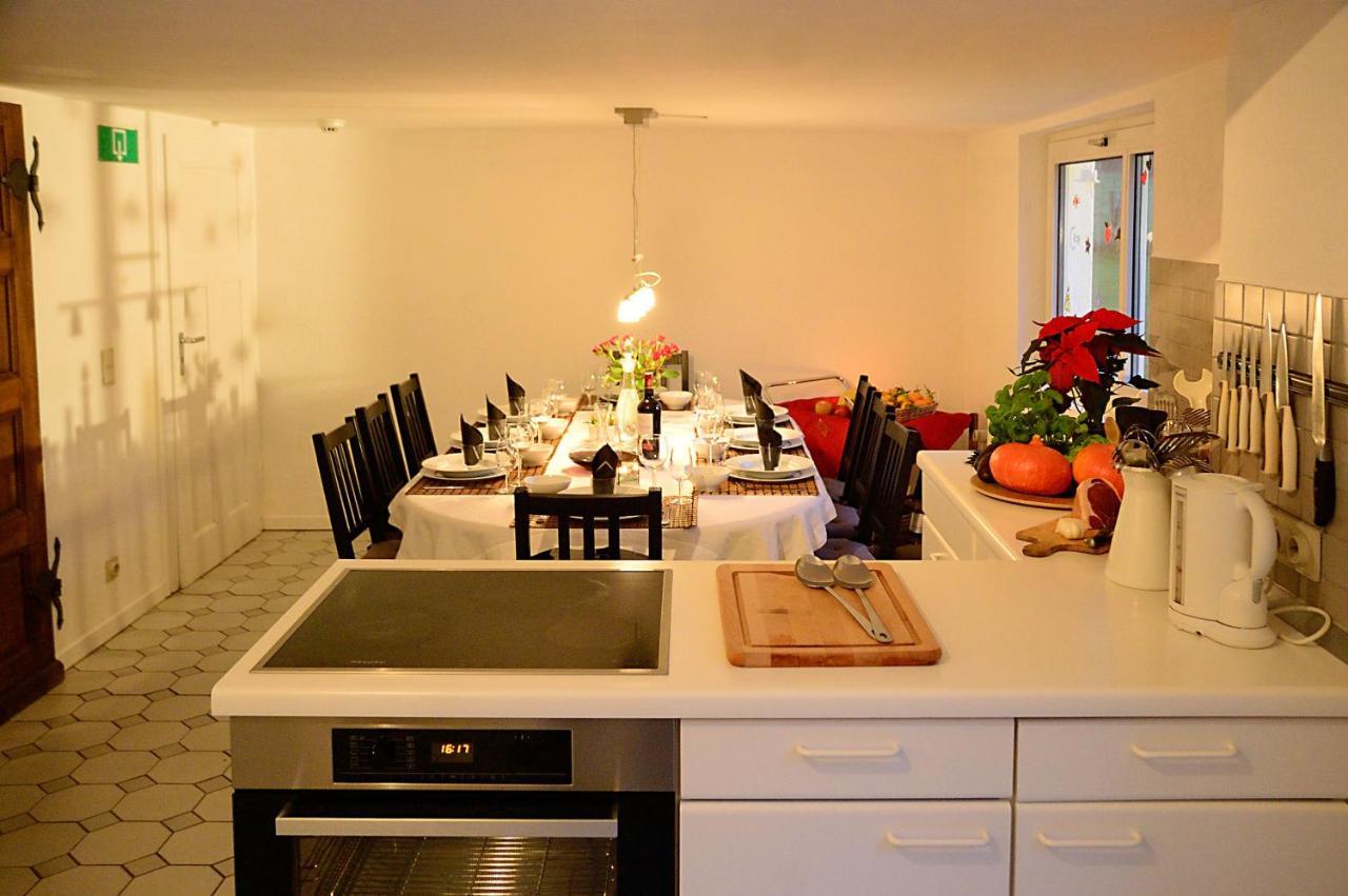 Ruhiges, Gemuetliches Ferienhaus Mit Grossem Garten เวมส์ ภายนอก รูปภาพ