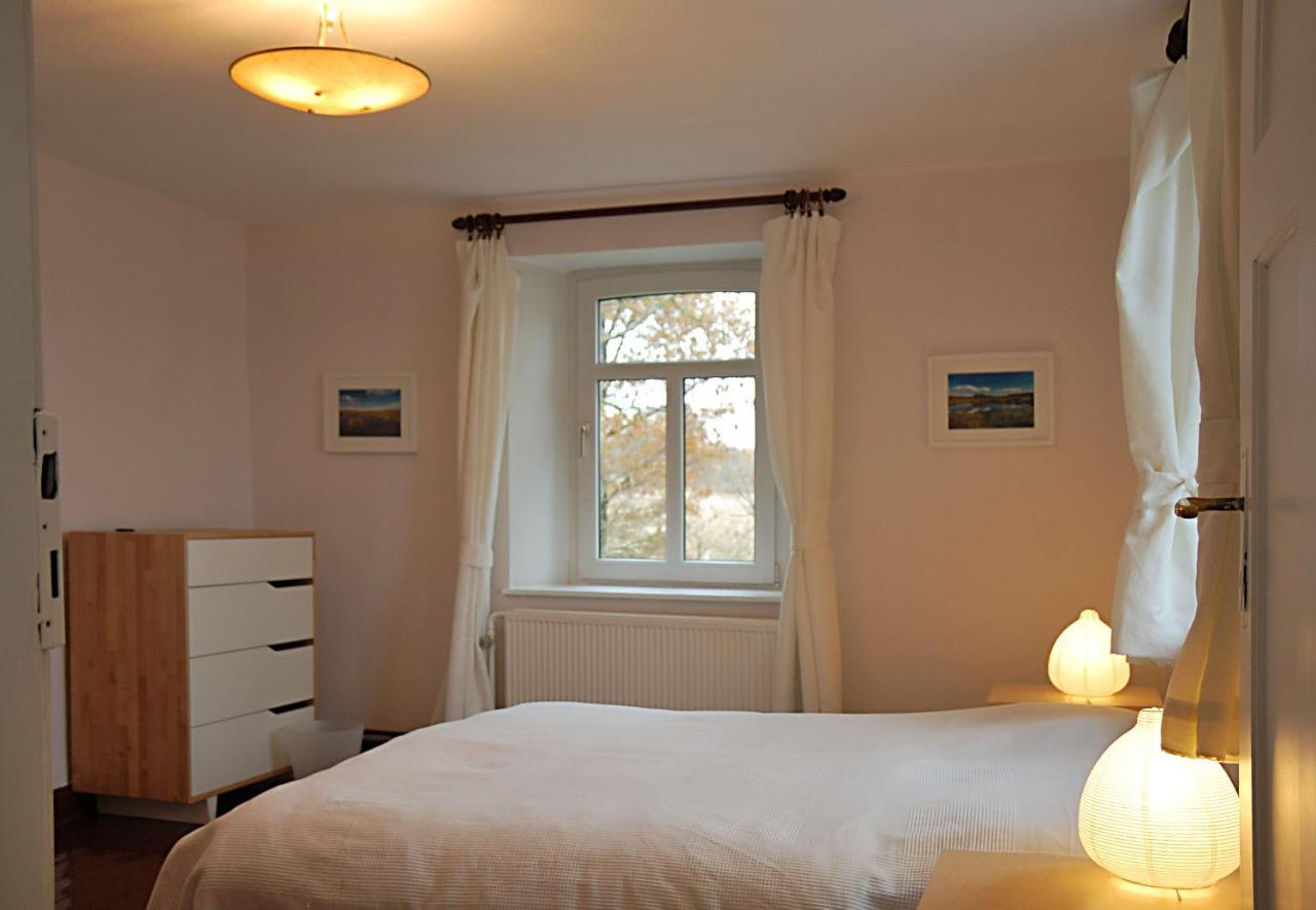 Ruhiges, Gemuetliches Ferienhaus Mit Grossem Garten เวมส์ ภายนอก รูปภาพ